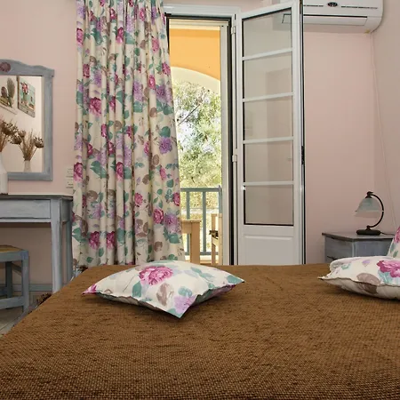 Sole E Mare Traditional Diakofti