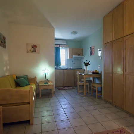 Sole E Mare Traditional Hotel 3*