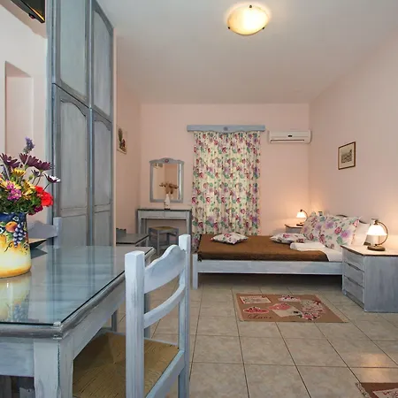 Sole E Mare Traditional Hotel 3*