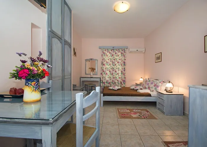 Sole E Mare Traditional Hotel 3*